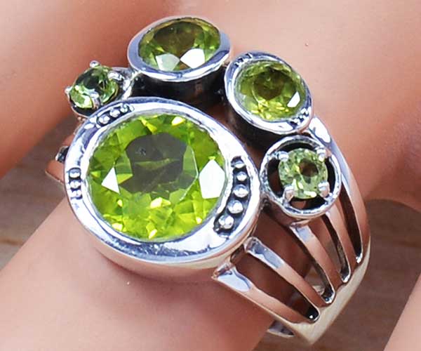 Wholesale Peridot 925 Silver Bracelet