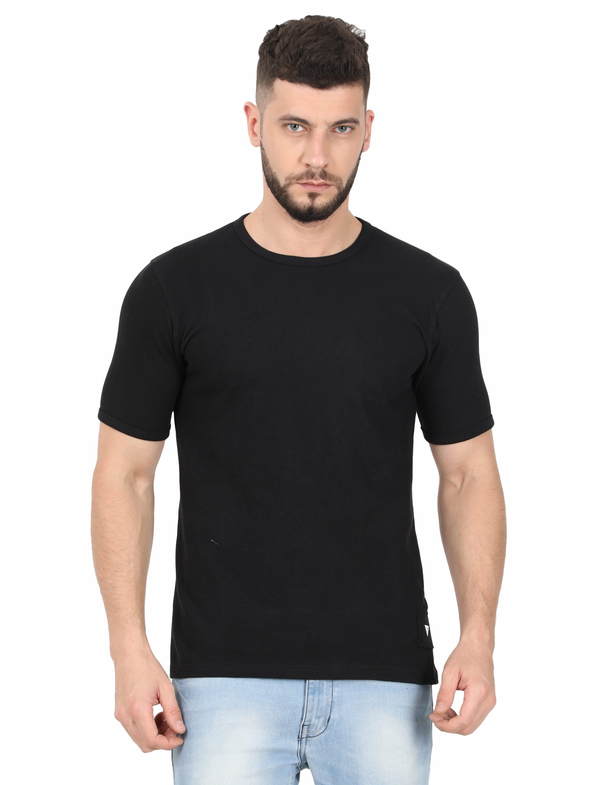 Men Solid Round Neck T-shirt